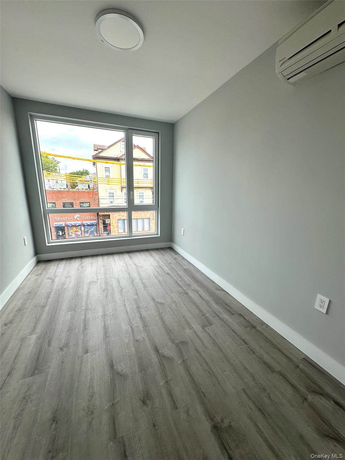 20-22 College Point Boulevard - Photo 1