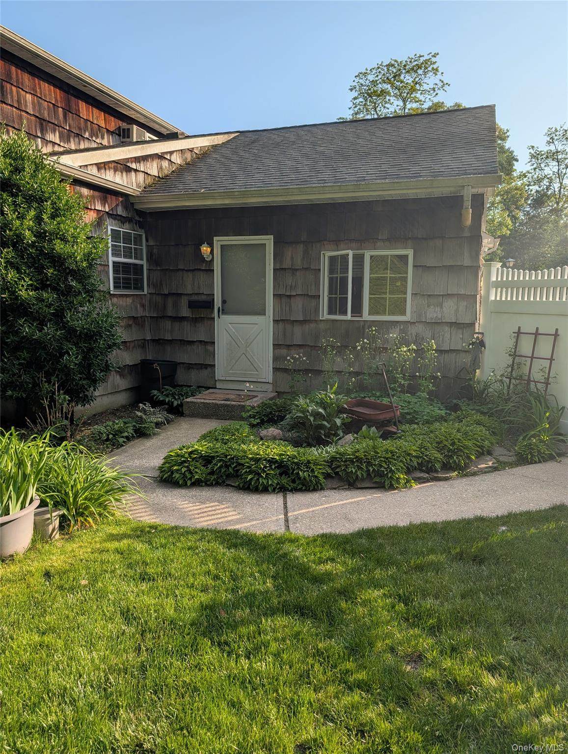 39 Wenwood Drive - Photo 1