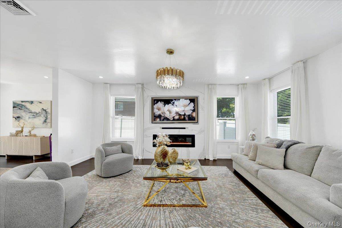 12 Drake Place - Photo 1