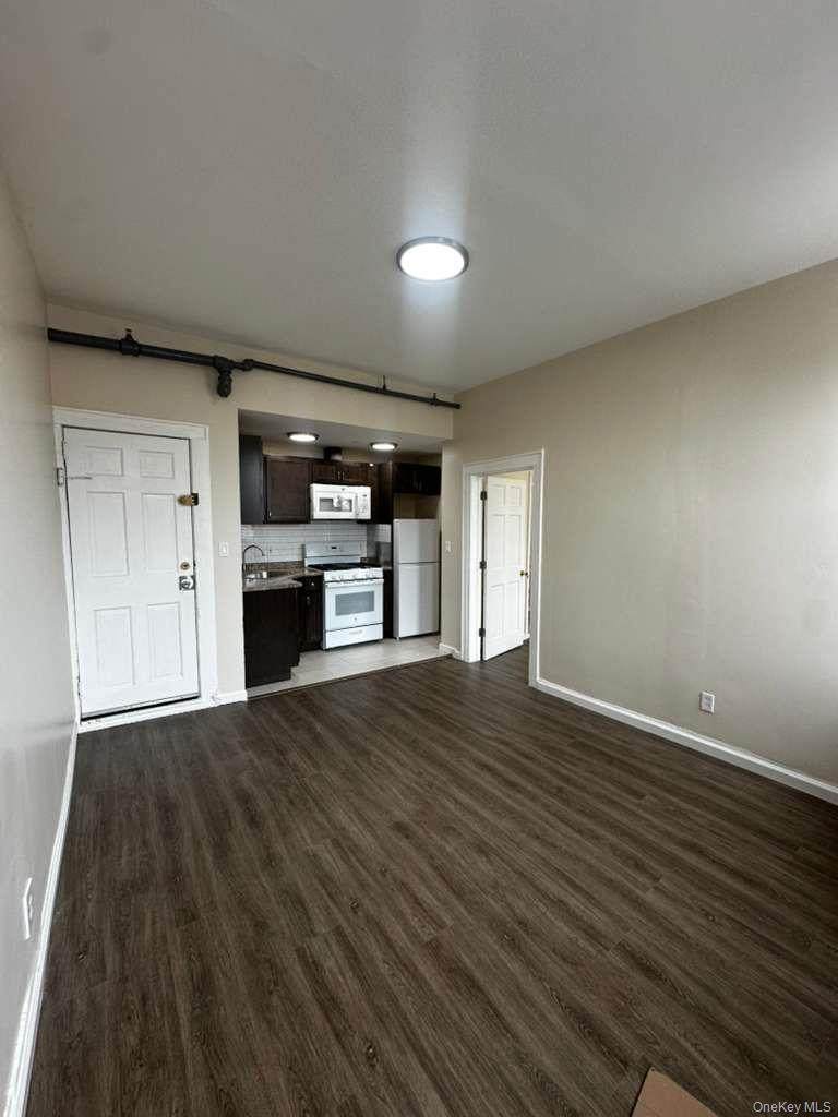 21226 Jamaica Avenue - Photo 1