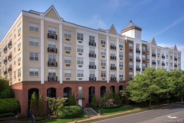 100 Glen Street - Photo 1
