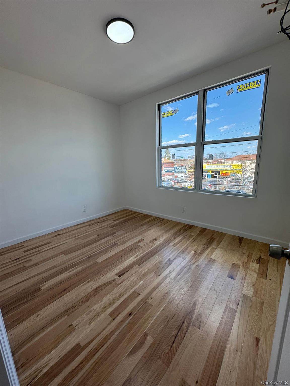 861 Castle Hill Avenue - Photo 1