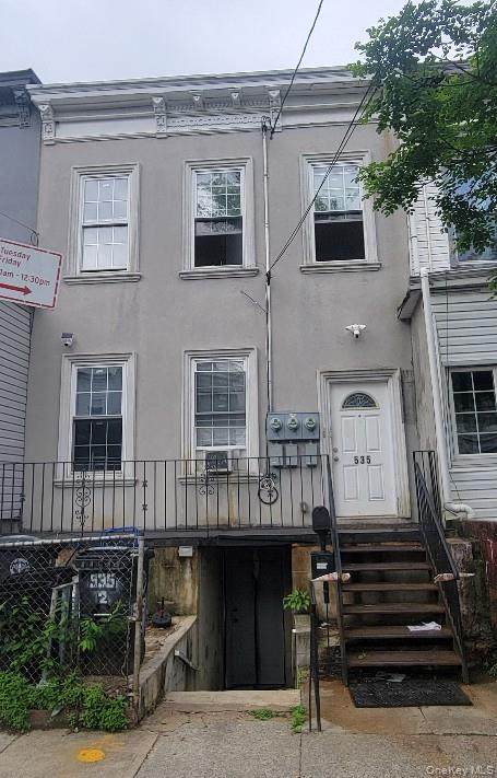 535 Jerome Street - Photo 1
