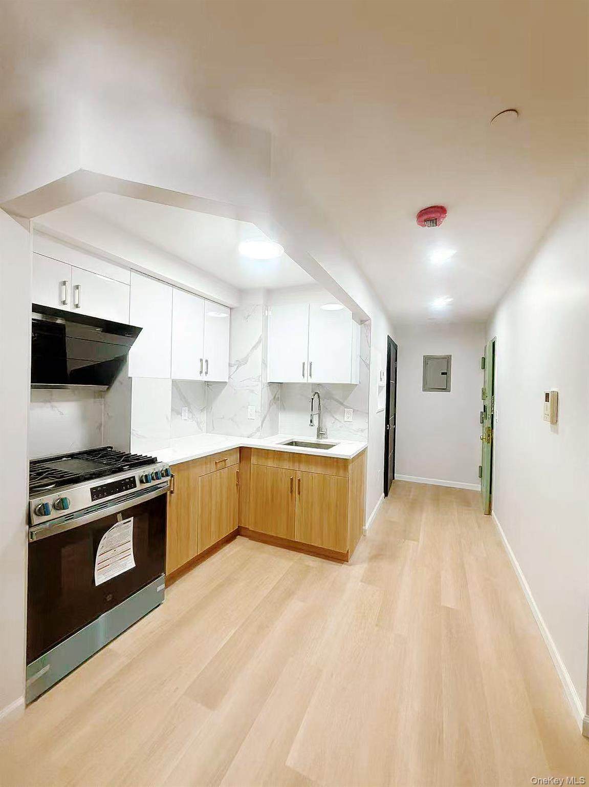 134-43 Maple Avenue - Photo 1