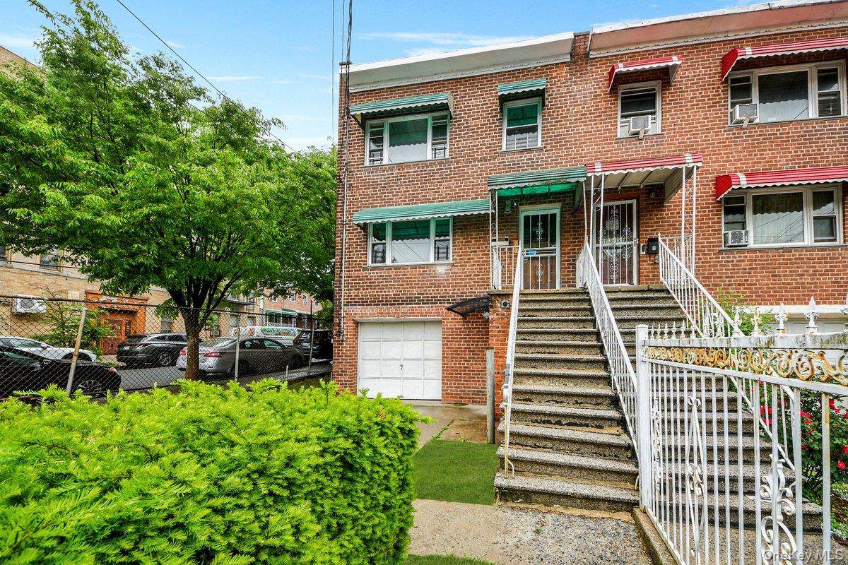 3722 Bronxwood Avenue - Photo 1