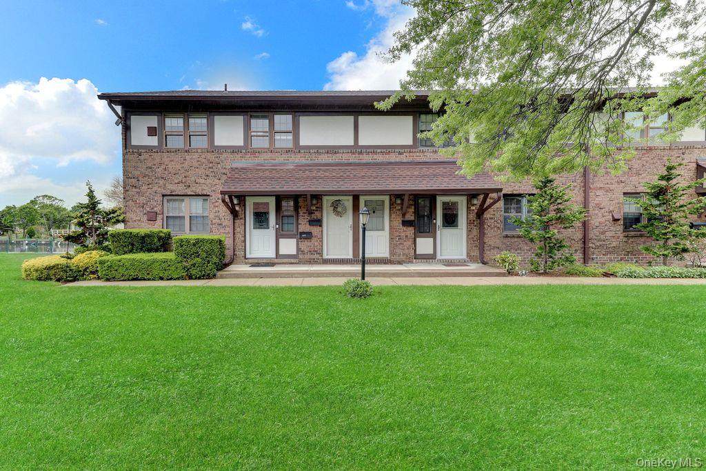 102 Mariners Way - Photo 1