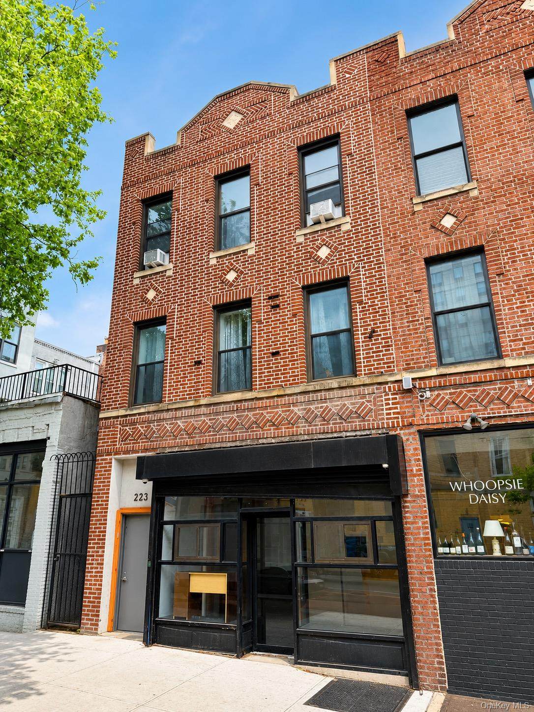 223 Rogers Avenue - Photo 1