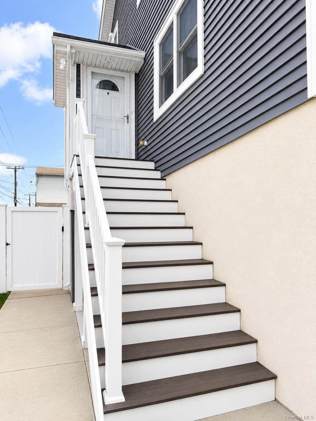 122 Radcliffe Road - Photo 1