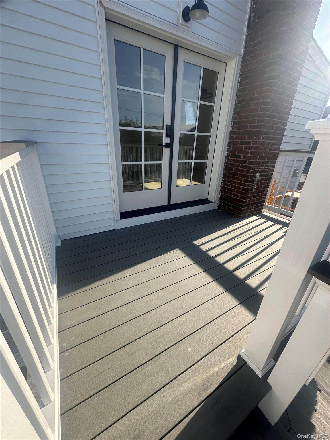 557 Hudson Street - Photo 1