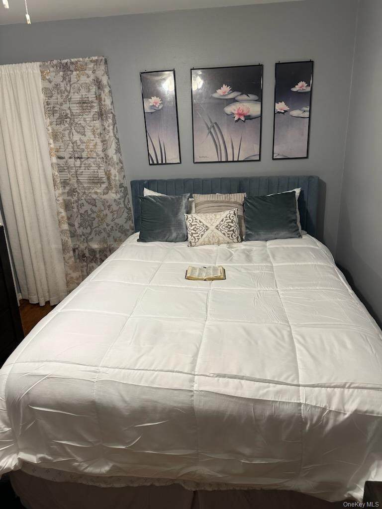 14720 228th Street - Photo 1