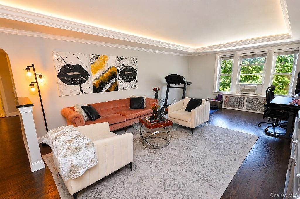 280 Bronxville Road - Photo 1