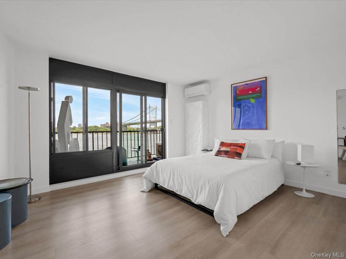 25-40 Shore Boulevard - Photo 1