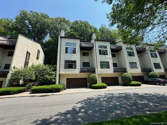 352 Greeley Avenue - Photo 1