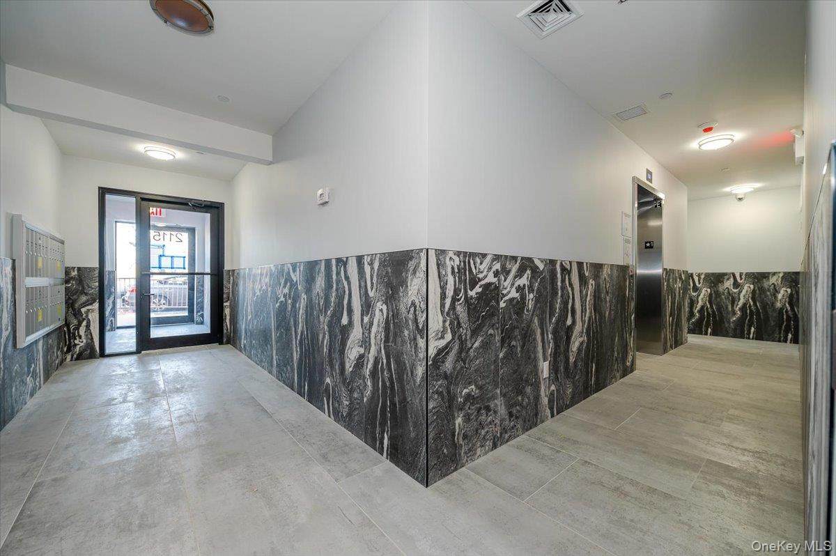 2115 Burr Avenue - Photo 1
