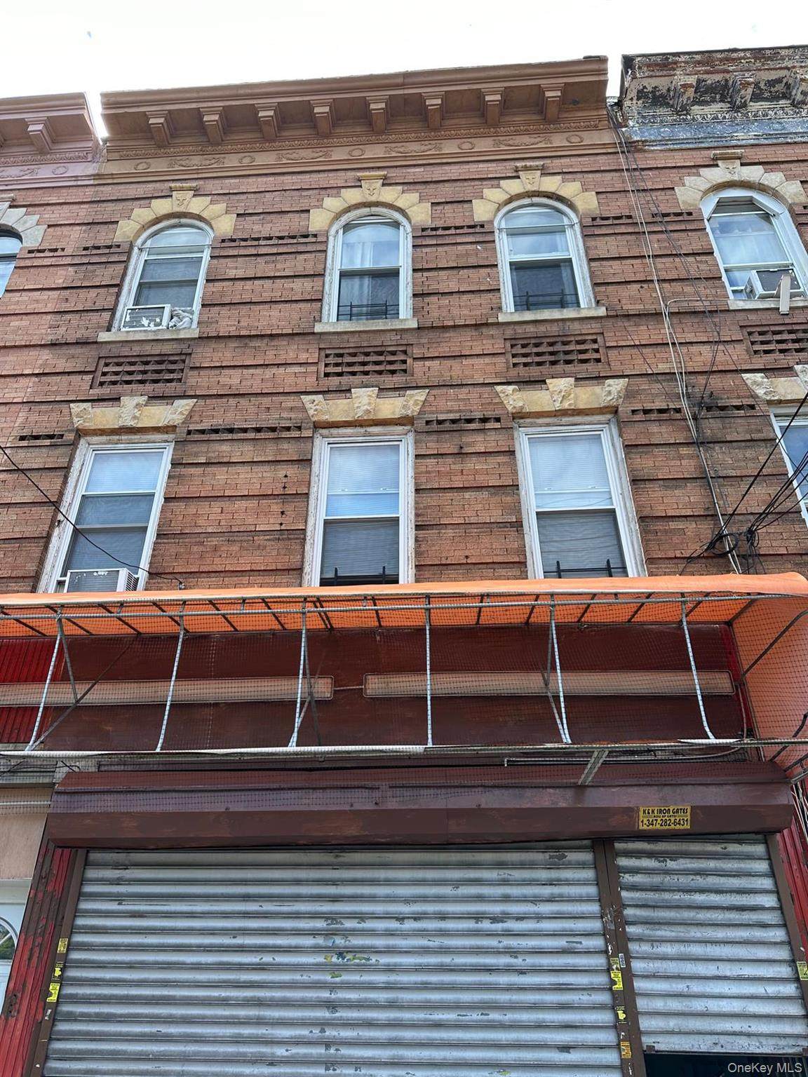 980 Sutter Avenue - Photo 1