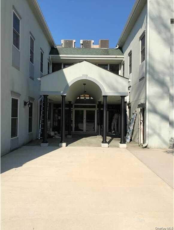 275 N Middletown Road - Photo 1