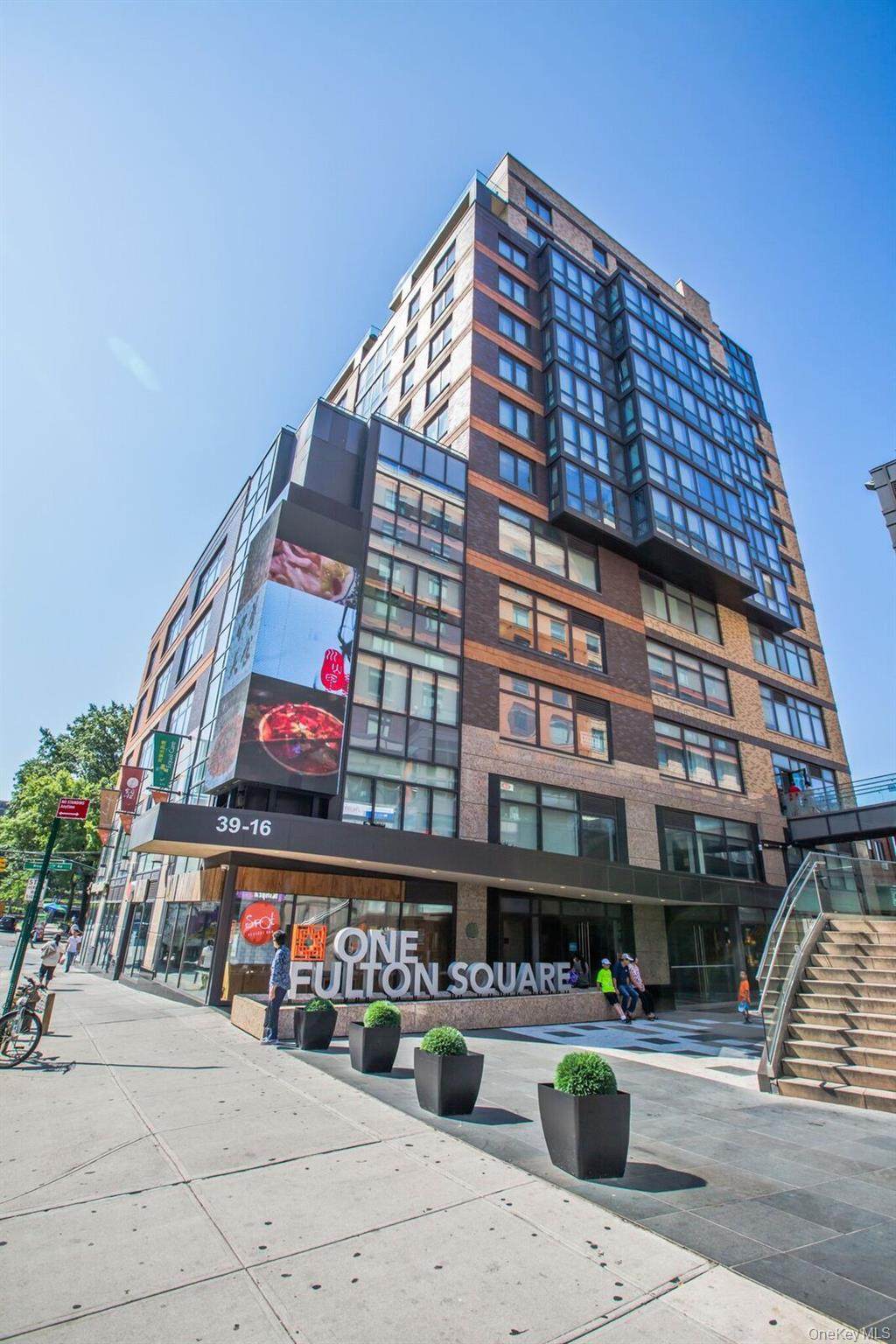 39-16 Prince Street - Photo 1
