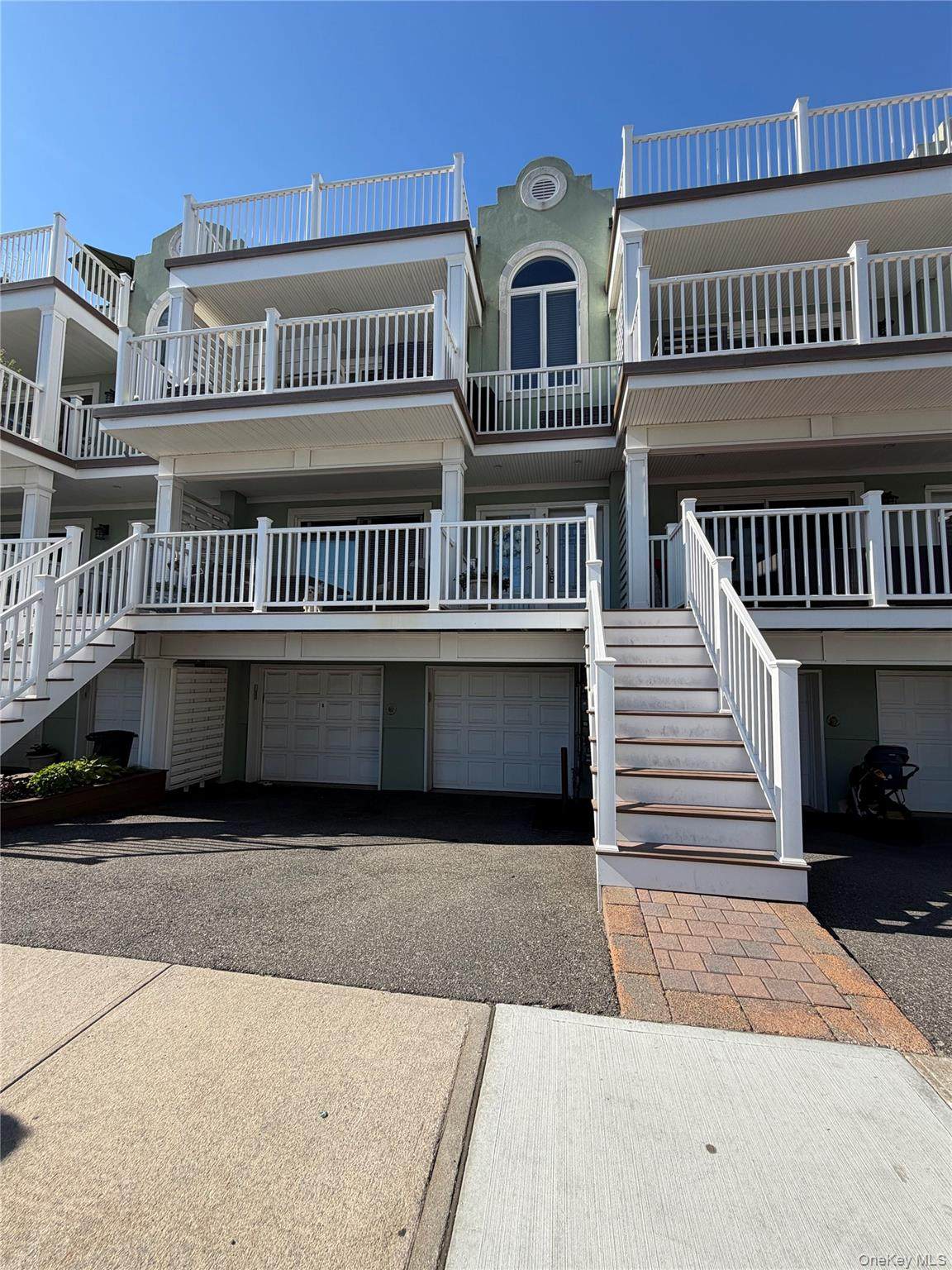 133 Broadway - Photo 1