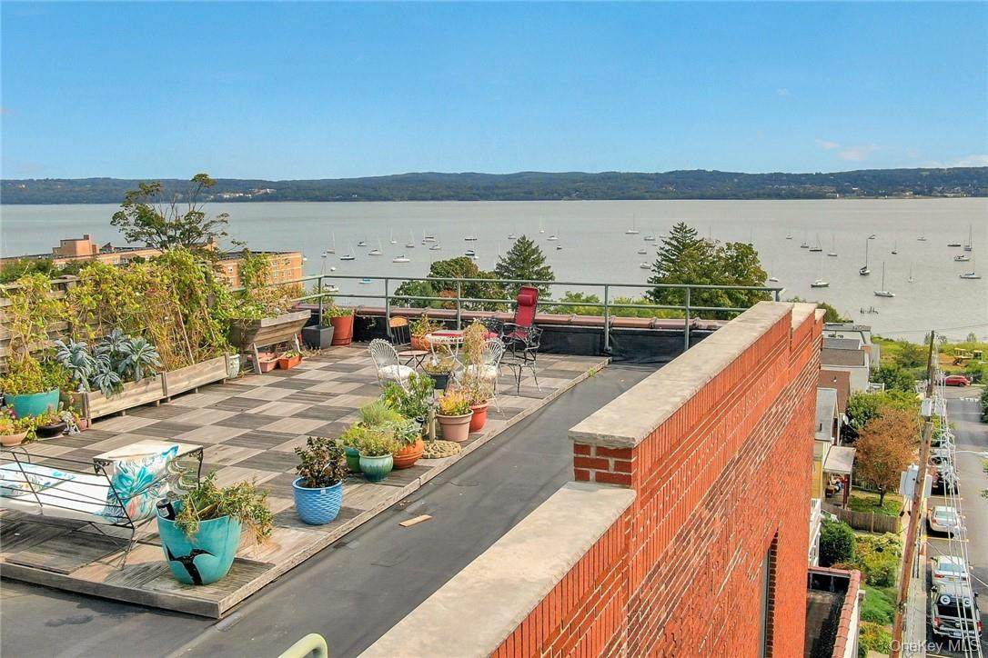 38 High Avenue - Photo 1