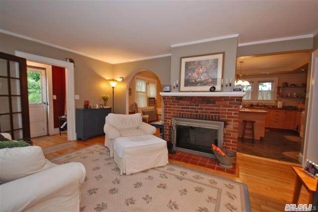 7 Aberdeen Drive - Photo 1