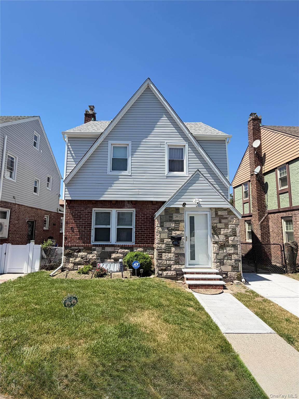 176-65 132nd Avenue - Photo 1
