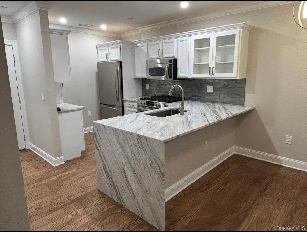3302 Leeward Drive - Photo 1