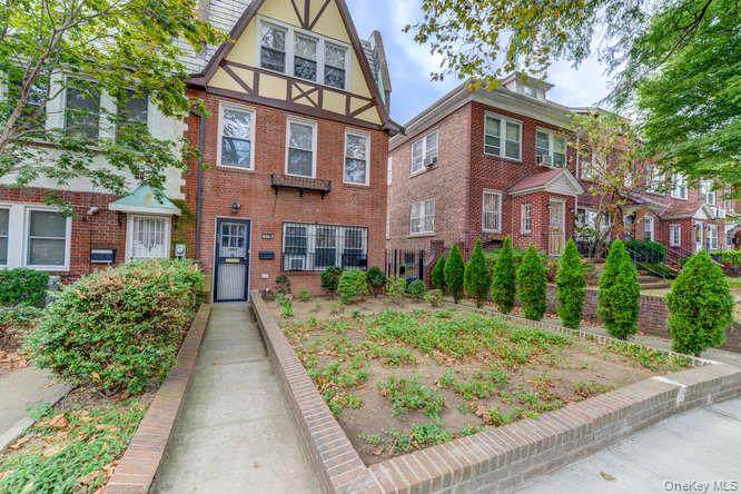 6842 Dartmouth Street - Photo 1