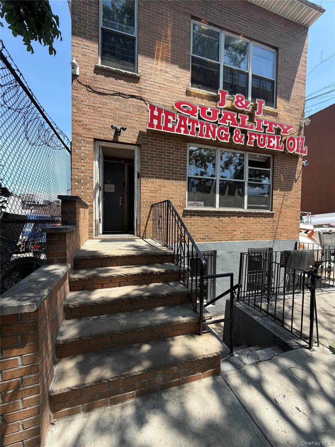 742 Whittier Street - Photo 1