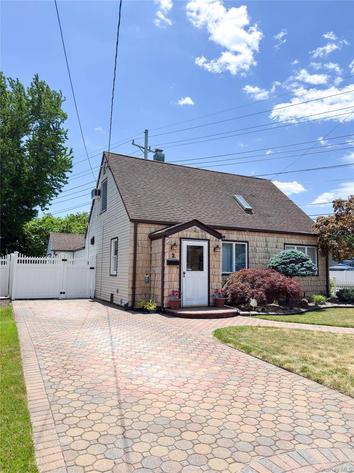 2 Irvington Street - Photo 1