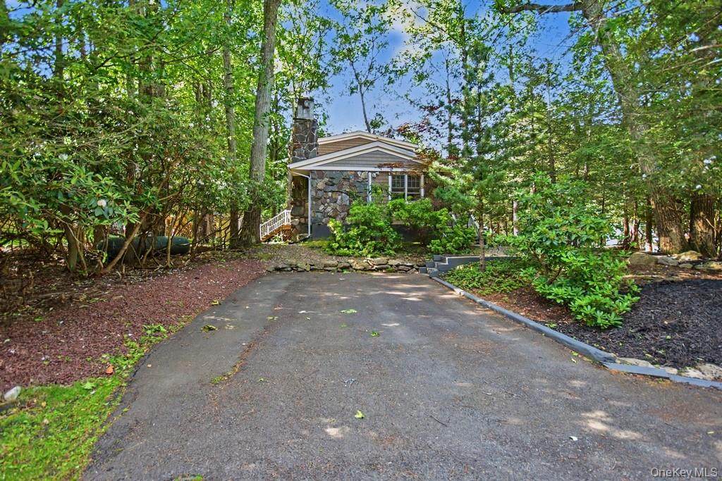4 Scarborough Circle - Photo 1