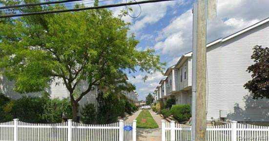 66 Henry Street - Photo 1