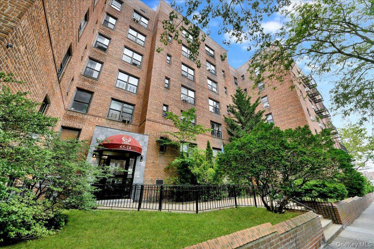 6510 108th Street - Photo 1