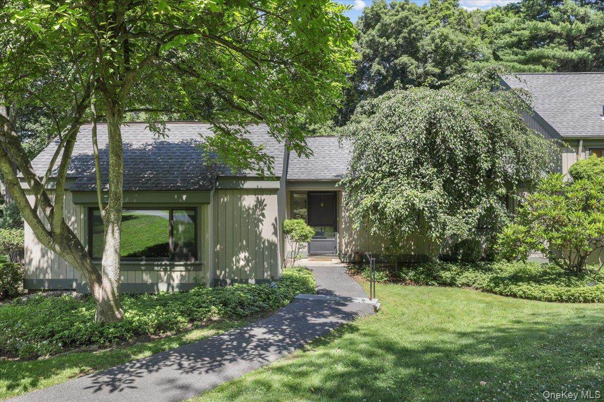 156 Heritage Hills - Photo 1