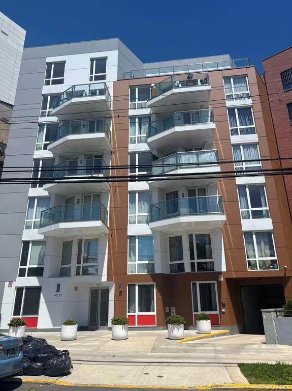 4223 Parsons Boulevard - Photo 1