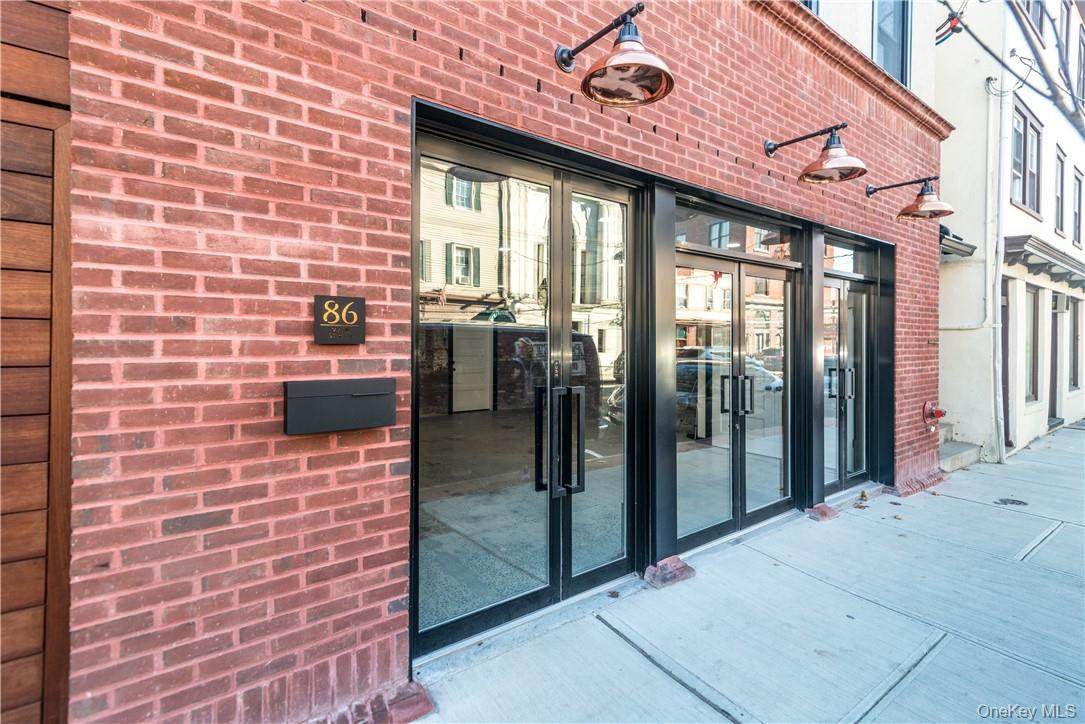 86 Main Street - Photo 1
