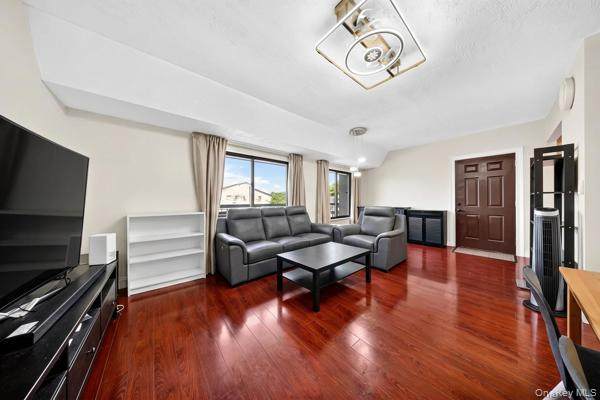 5-38 115th Street - Photo 1