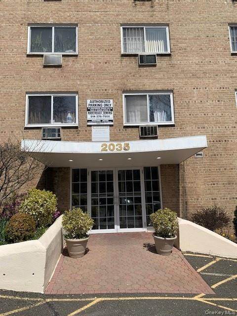 2035 Central Park Avenue - Photo 1