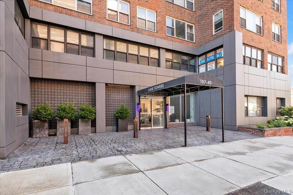 107-40 Queens Boulevard - Photo 1