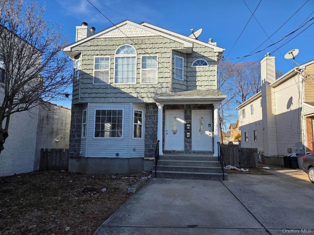 117 Manorhaven Boulevard - Photo 1