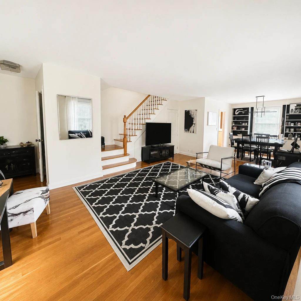 109 Broadway - Photo 1
