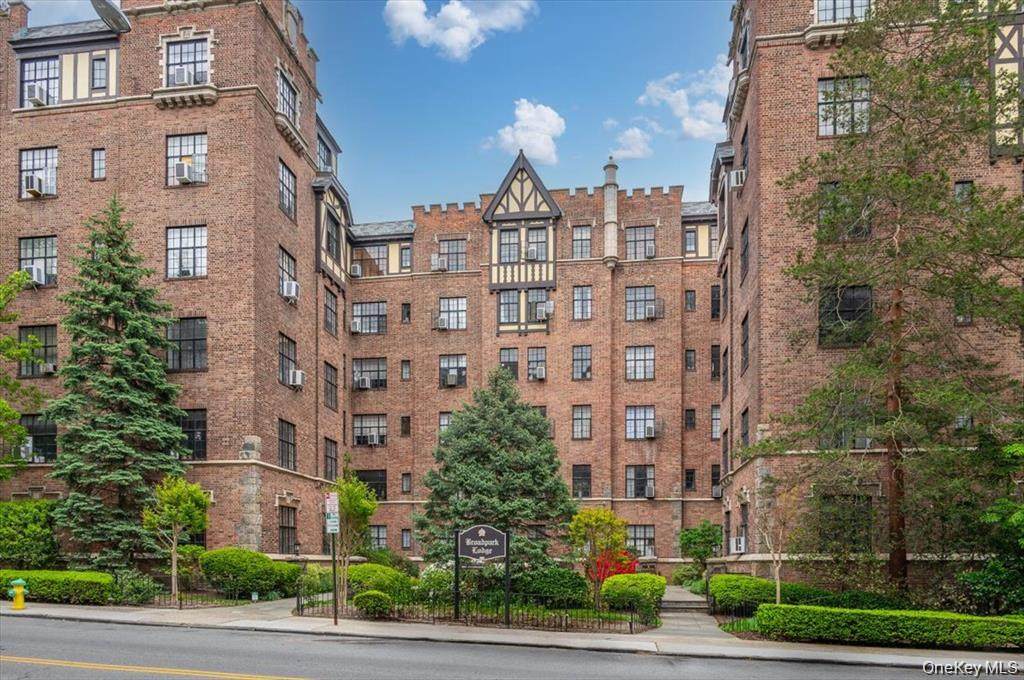 2 Westchester Avenue - Photo 1