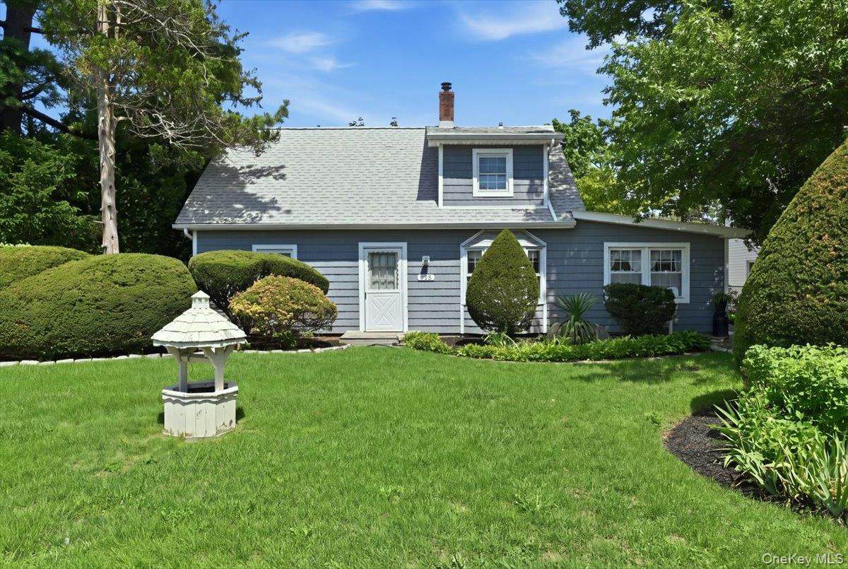 635 Whittier Street - Photo 1