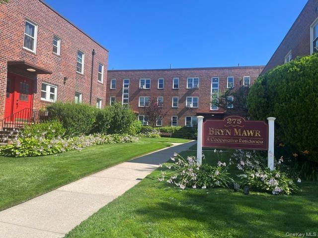 275 Maple Ave - Photo 1