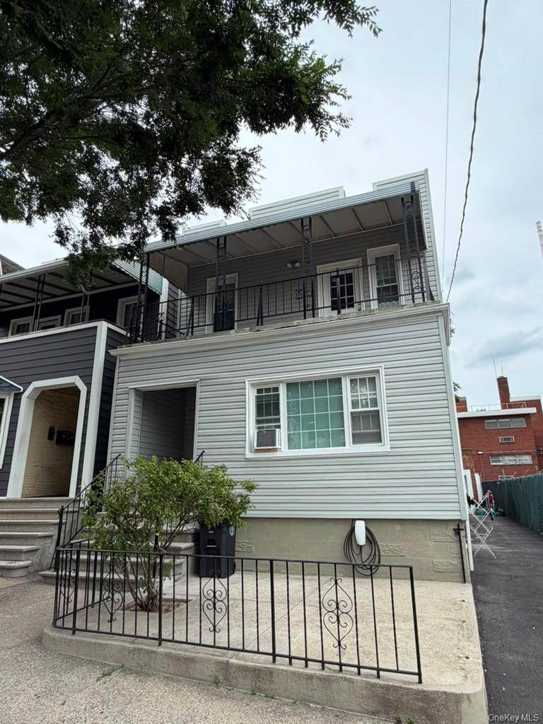 1624 Seddon Street - Photo 1