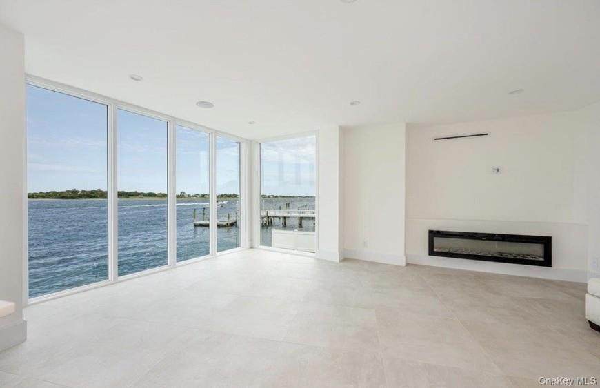 177 Albany Boulevard - Photo 1