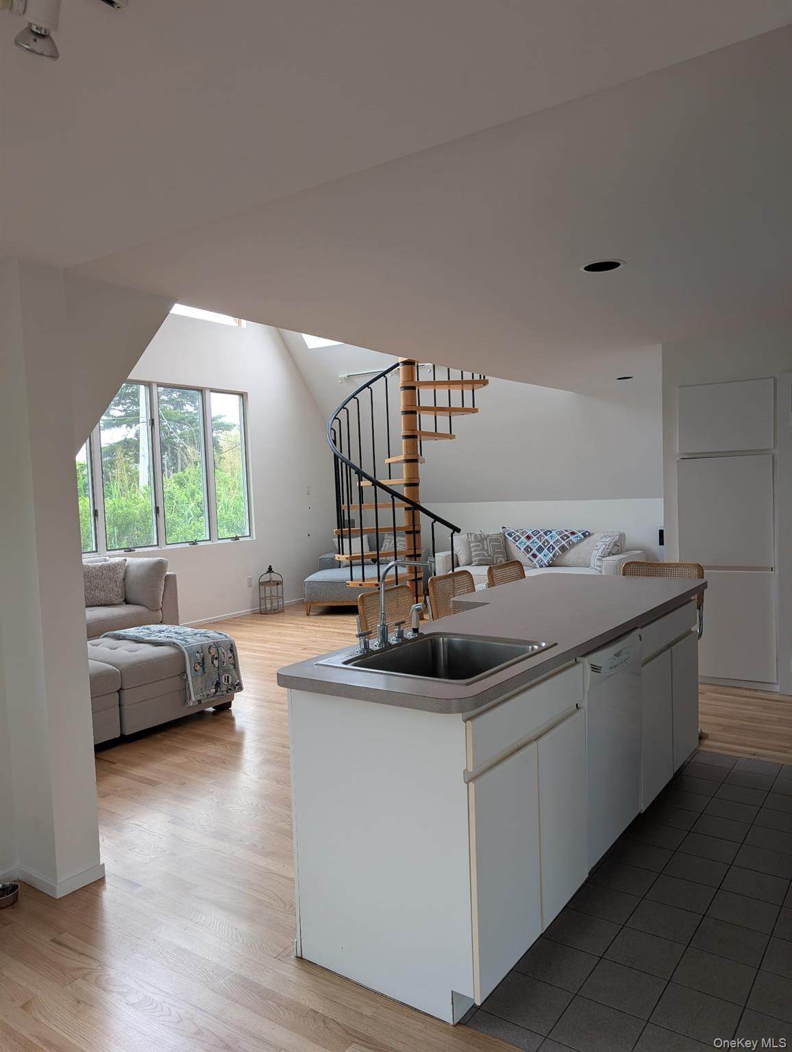 31 Ivy Avenue - Photo 1
