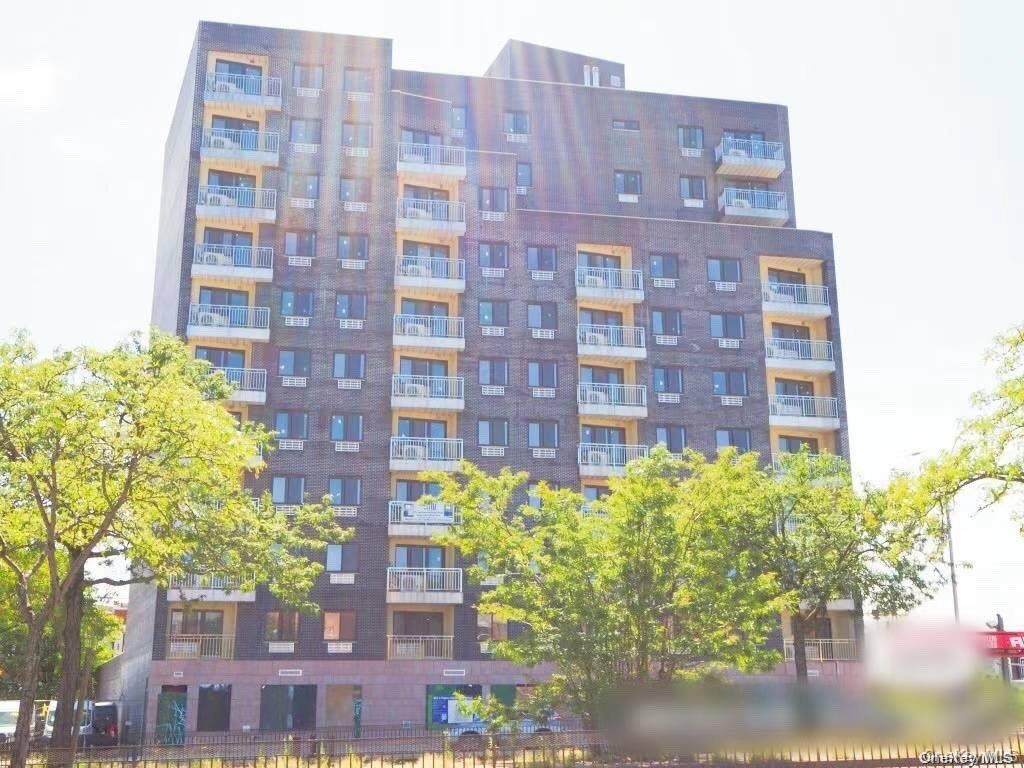 7026 Queens Boulevard - Photo 1