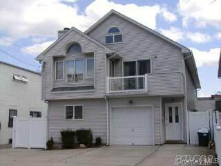 558 Lincoln Boulevard - Photo 1
