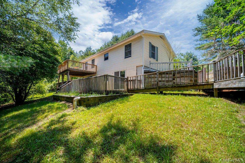 2082 Ulster Heights Road - Photo 1