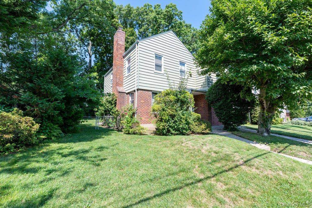79-38 Bell Boulevard - Photo 1